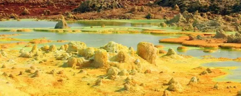 Unusual colors of the Danakil Depression. This is an Ethiopian expedition for the brave.